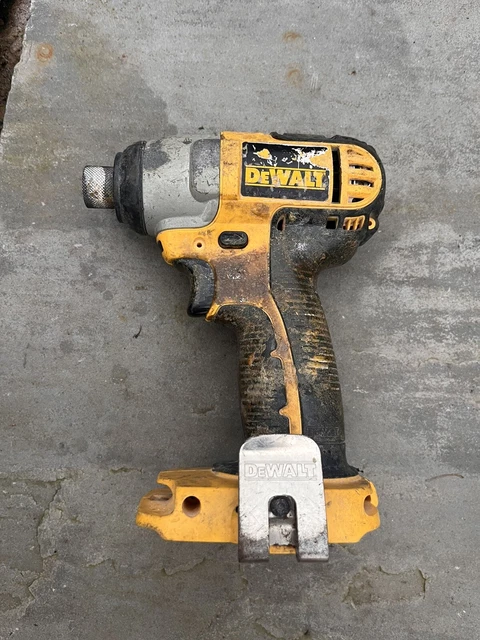 Dewalt dc827 battery best sale
