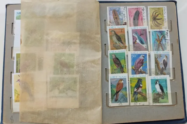 Sowjetisches Album mit Briefmarken, Tschechoslowakei, Bulgarien, Land der...