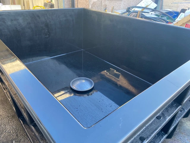1300 Gallon Fibreglass pond Choice of Windows