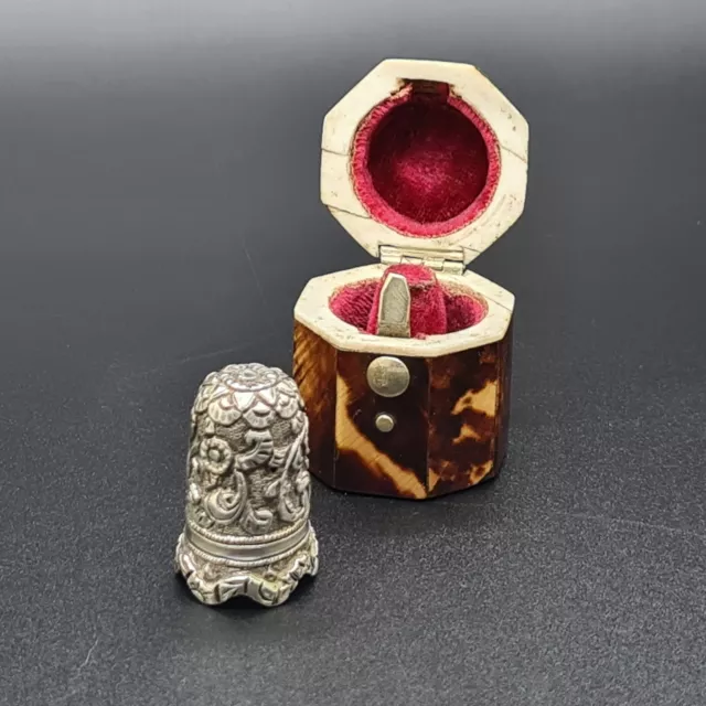Beautiful Silver Thimble in Faux Tortoise Shell Case
