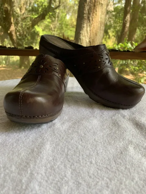 DANSKO Shoes 10.5-11, EU 41 Shyanne Coffee Brown Leather Laser Cut Mules Clogs