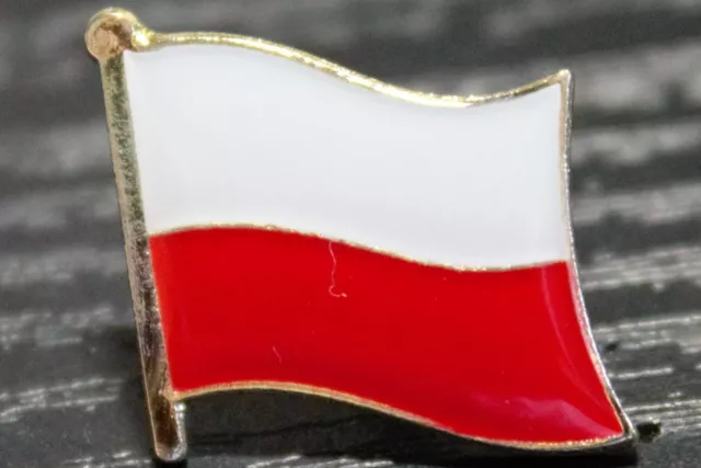 POLAND Polish Country Metal Flag Lapel Pin Badge *NEW*MIX & MATCH BUY 3 GET 2 FR