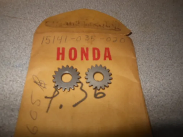 NOS Honda 1965 S65 Oil Pump Gear QTY2 15141-035-020