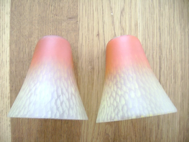 ancienne lampe, 1 ancienne tulipe en verre pour lampe ancienne.art deco