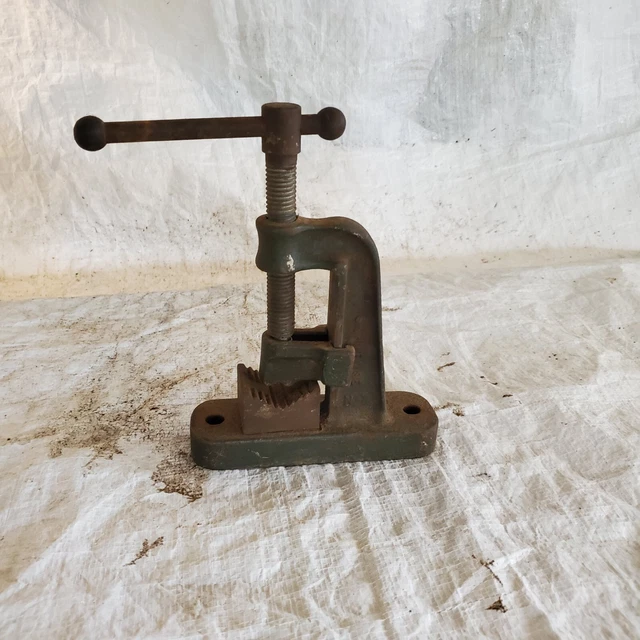Ok Pipe Vise Vintage 1/8 To 1 1/4 Bench Mount