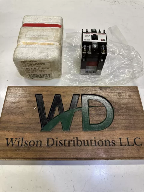 Cutler Hammer Type M Relay D26MR30A 600V, Coil 120V 60Hz 3 Poles 78-2113-18051