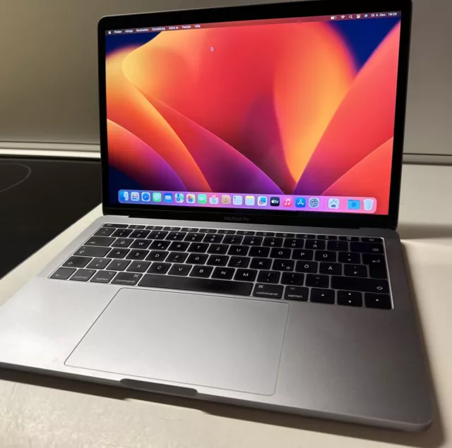 Apple MacBook Pro 13,3, Intel Dual-Core i7 2,5 GHz, 16 GB, 128 GB unità di memoria, Ventura