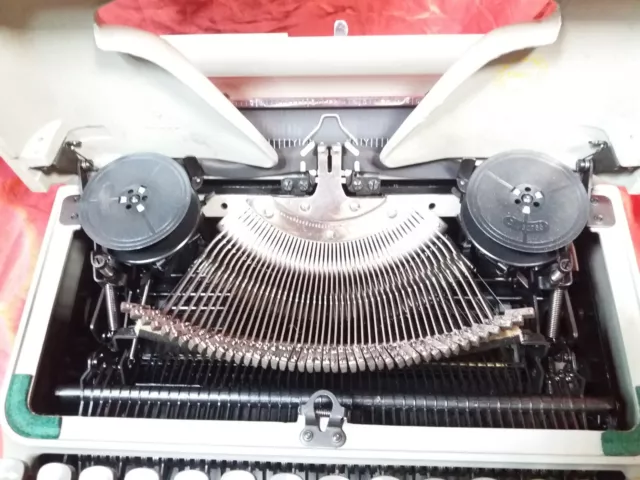 ERIKA Mod Q1 00263 antike Reise Schreibmaschine Sammler 50er Typewriter Vintage 3