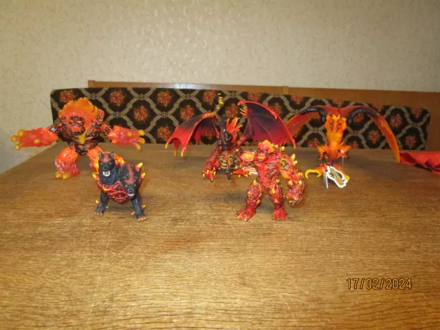SCHLEICH ELDRADOR Feuerwelt : Lava Drachen und Phönix (beide mit ...