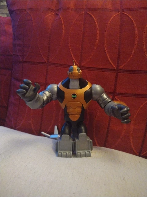 A RARE BEN 10 Omni-Kix Armor - Humungousaur Action Figure! 4-5” Inch £4