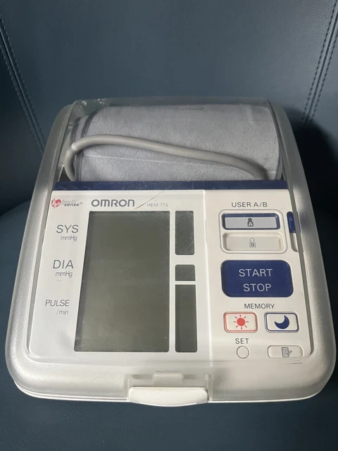 Manguito automático monitor de presión arterial OMRON HEM-775 con adaptador funciona