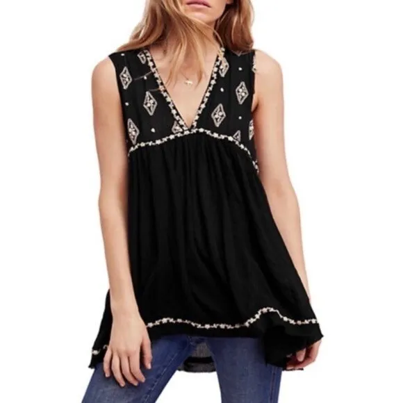 NEW! Free People Diamond Embroidered Top Black OB815447 Size L $108 NWT