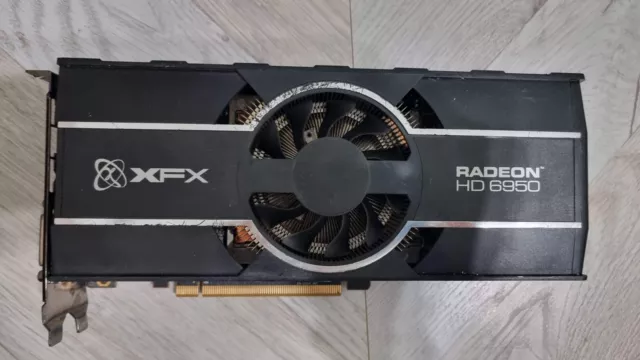 XFX AMD RADEON HD 6950 2GB GDDR5 Graphics Card 29.99 PicClick UK