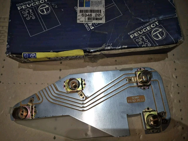 Platine De Feu Arrière Droit Pour Peugeot 405 Phase 1 - Référence N°126, Occasion Fonctionnelle