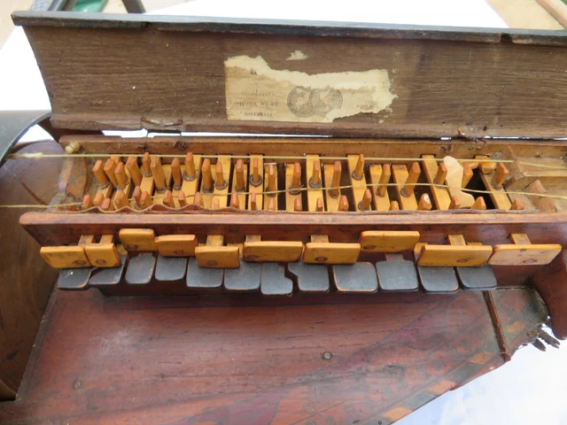 Vielle à roue PAJOT JENZAT , HURDY GURDY 11