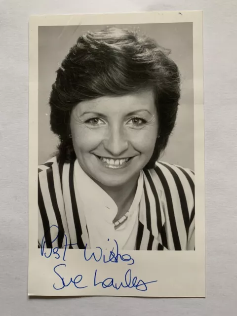 Sue Lawley British TV Newsreader & Presenter Vintage Original Hand Signed Photo