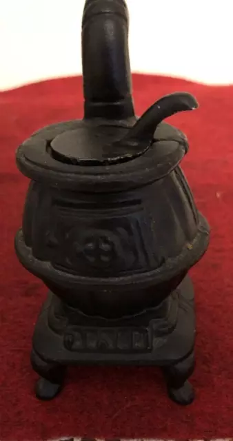 CRESCENT Miniature Childs Cast Iron Pot Belly Stove Vintage – Get A Grip &  More