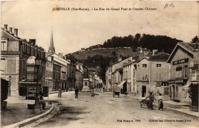 CPA AK JOINVILLE La Rue du Grand Pont et l'ancien Chateau (616441)