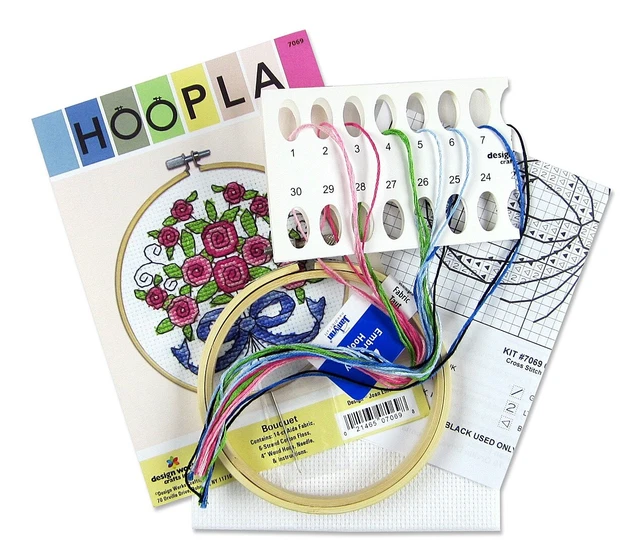 Kit de punto de cruz contado Design Works 4" rosas redondas (14 unidades) -DW7069