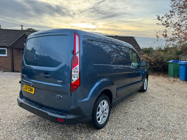 2019 Ford Transit Connect Ltd 1.5 Eco Blue 240 H1L2 Lwb Ulez Fsh Mot - No Vat
