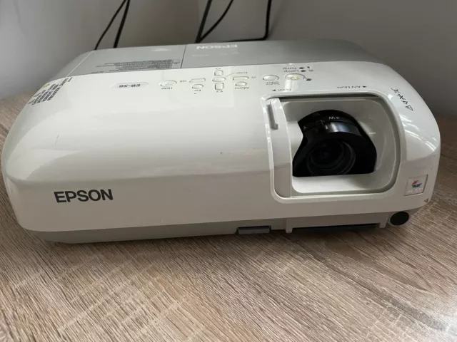 Epson EB-X6 LCD Projector H284b 1060 Lamp Hours Fully tested and Working