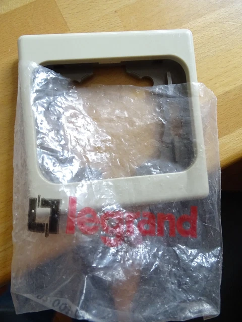 Enjoliveur De Prise Legrand Diplomat Beige - Occasion, Fonctionnel