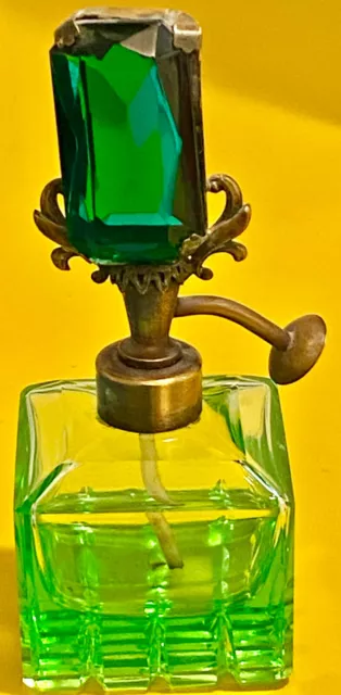 ANTIQUE 1930's Art Deco Atomizer Perfume Bottle GREEN Uranium Depression Glass