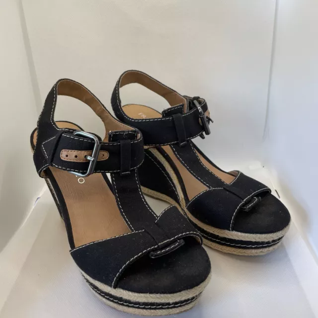 Franco Sarto black canvas wedge T strap peep toe heel sandals 8 ARTHUR Excellent