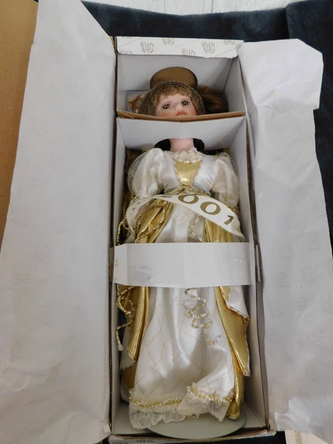 Jolene Noel Item 12309 16 Inch Porcelain Doll Heritage Signature Collection COA
