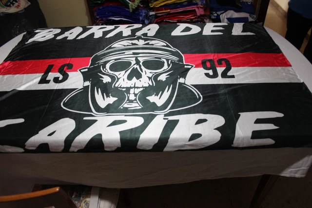 Decorazioni Festa Calcio – 2 Striscioni A Forma Di Pallone E 2 Ghirlande Triangolari (3 M) | Set Completo - 3