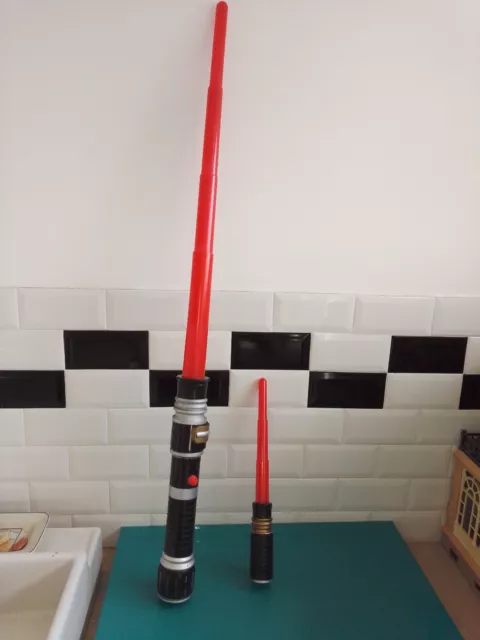 Star wars sabre laser rouge petit sabre 2009 hasbro électronique lightsaber