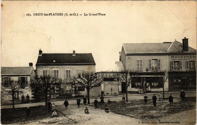 CPA Grisy-les-Platres (S.-et-O.) - La Grand'Place (290326)