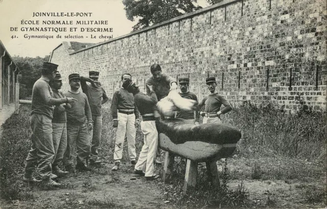 CPA - Joinville-le-Pont - Ecole Militaire - Le Cheval