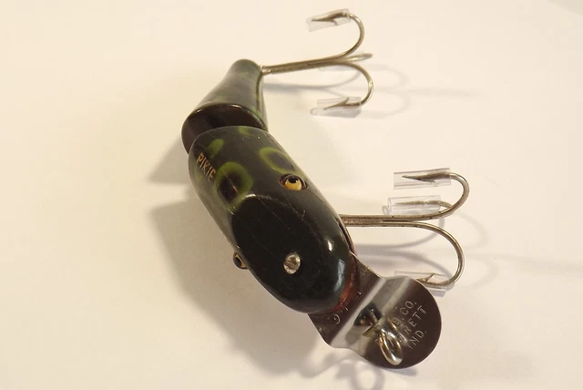 Creek Chub Vintage Wood Fishing Lure #2719 Frog Pikie Creek Chub Vintage Wood Fishing Lure #2719 Frog Pikie