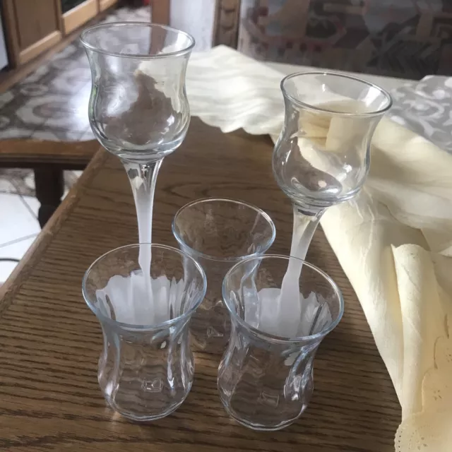 Alte Vase Glas Blumenvase Tischvasen Konvolut  5 Stück, durchsichtig,