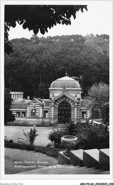 Châtel-Guyon - 4NN 512 CHATEL-GUYON - LE PARC ET L'ETABLISSEMENT THERMAL HENRY - Nu en Toen