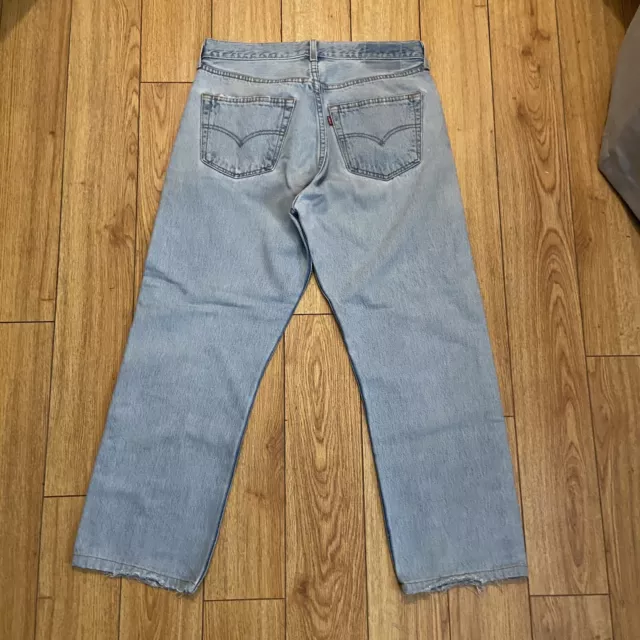 Vintage Late 90’s Levi’s Light Wash Jeans Size 32 x 30