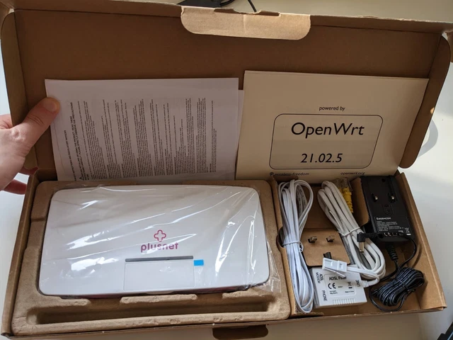 OpenWrt Unlocked Plusnet Hub One VDSL WiFi router (same sa BT Home Hub 5 HH5a)