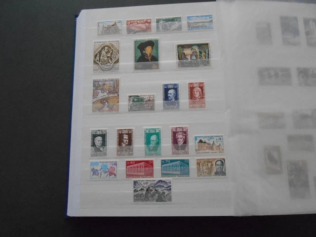 FRANCE ANNEE COMPLETE 1967 - 33 Timbres NEUF ** MNH LUXE EUR 3,00 - FR