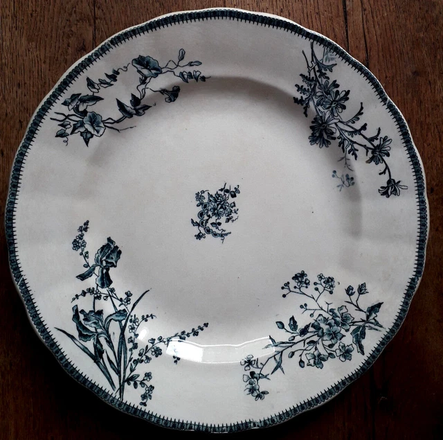 Grand Plat Rond  En Faience Grand Depot Bourgeois A Paris.