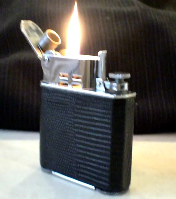 Briquet ancien { SUPERB Abdulla } Vintage Desk  Fuel Lighter Feuerzeug Accendino