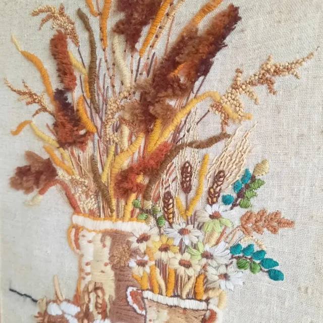 Großer Vintage gerahmter Rundhals Stickerei Blumenbild Strauß Retro Stumpf Arbeit 2