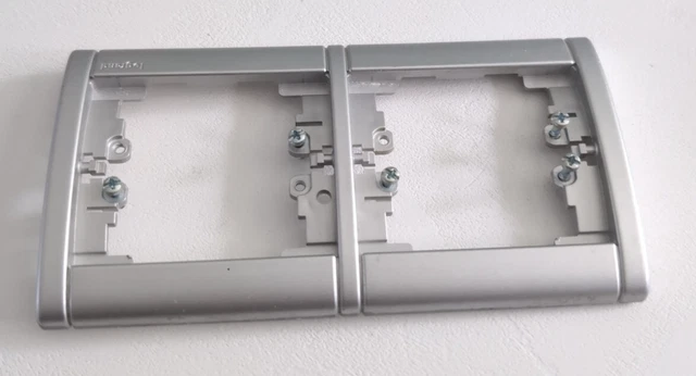LEGRAND SAGANE PRISE TV 84370 Kozi Alumide 821 20 EUR 12,90 - FR