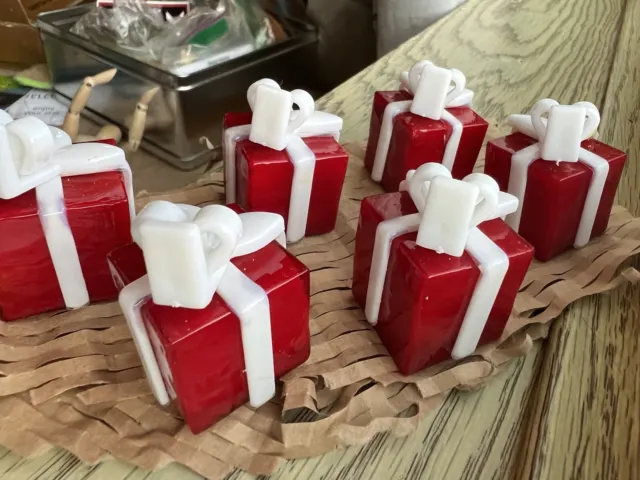 Vtg Set 6 Fused Glass Red Present Place Card Holders Christmas Table Decor Gift