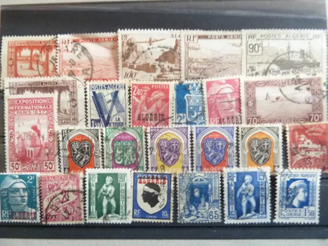 Colonies Francaises/Algerie Lot 25 Timbres Differents