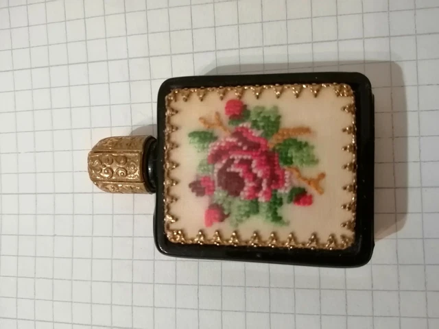 Boccetta porta profumo vintage in vetro nero decorata a mano da collezione