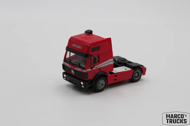 Miniature Camion HERPA Mercedes Axor 4x2 Bundeswehr - 1/87 - Vert