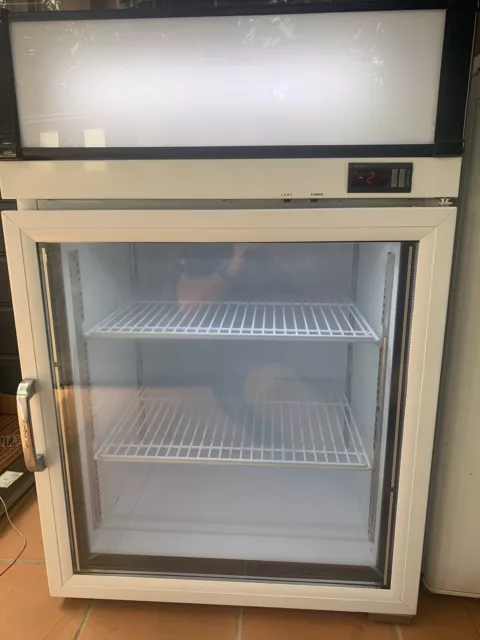 commercial upright freezer