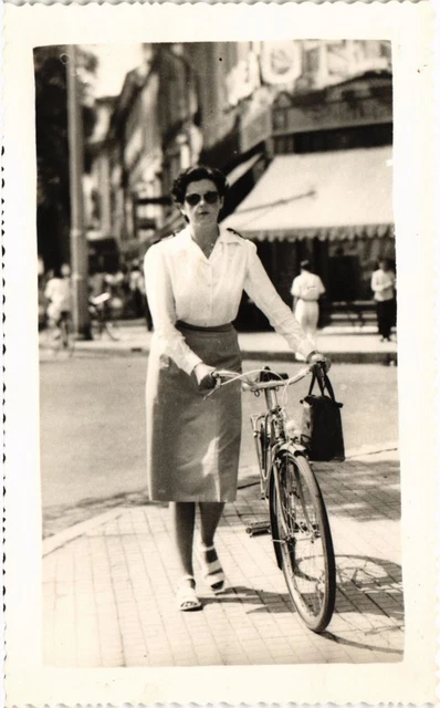 CPA AK VIETNAM - Saigon Bicycle Photo Card (84974)