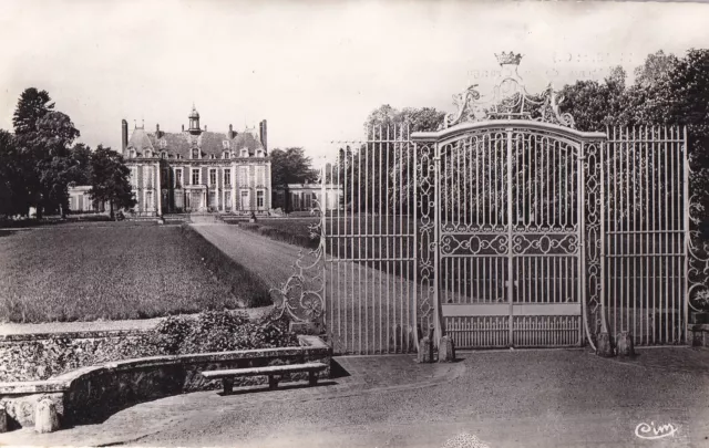 Carte postale ancienne postcard YERRES château de la Grange timbrée 1971